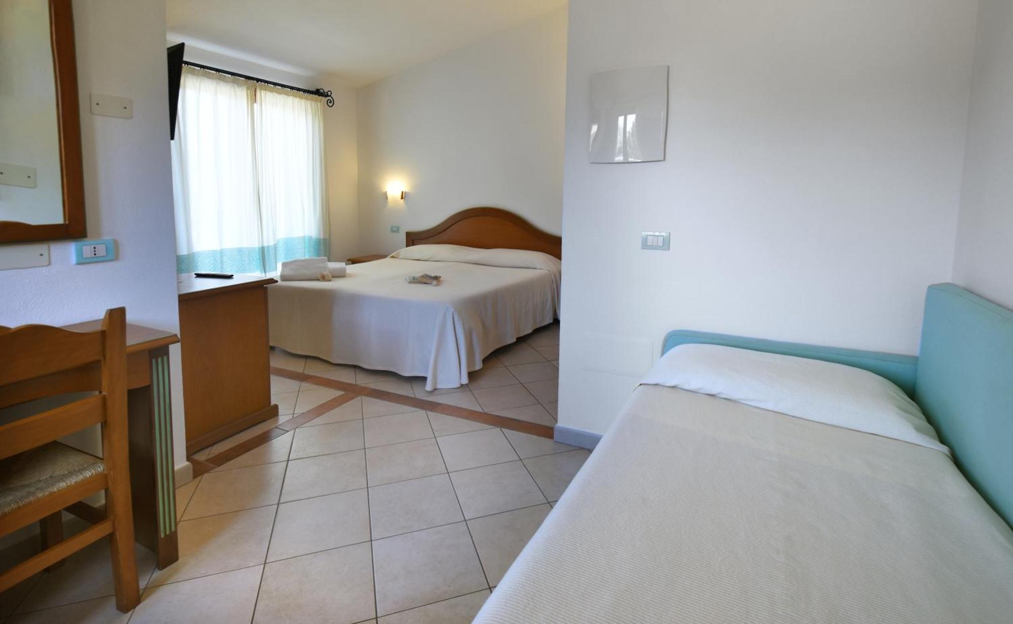 Le Anfore Hotel Villasimius Exterior photo