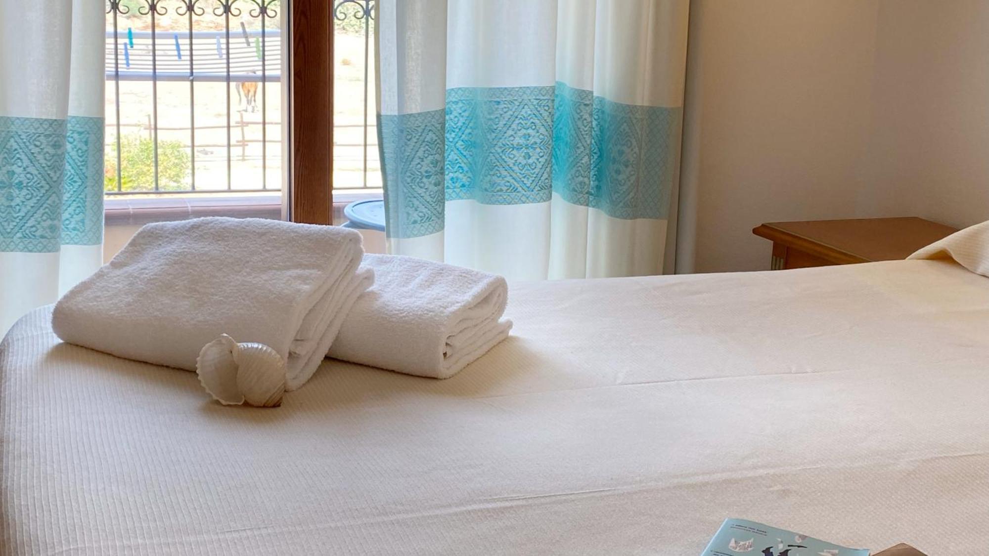 Le Anfore Hotel Villasimius Exterior photo