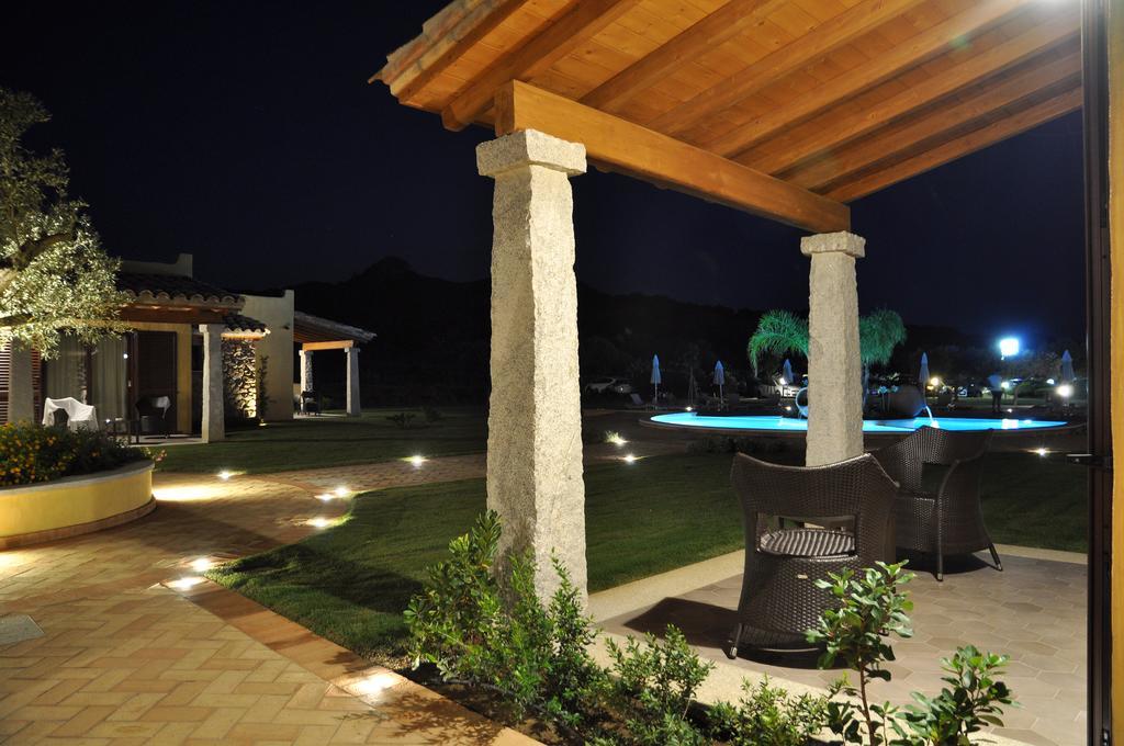 Le Anfore Hotel Villasimius Exterior photo