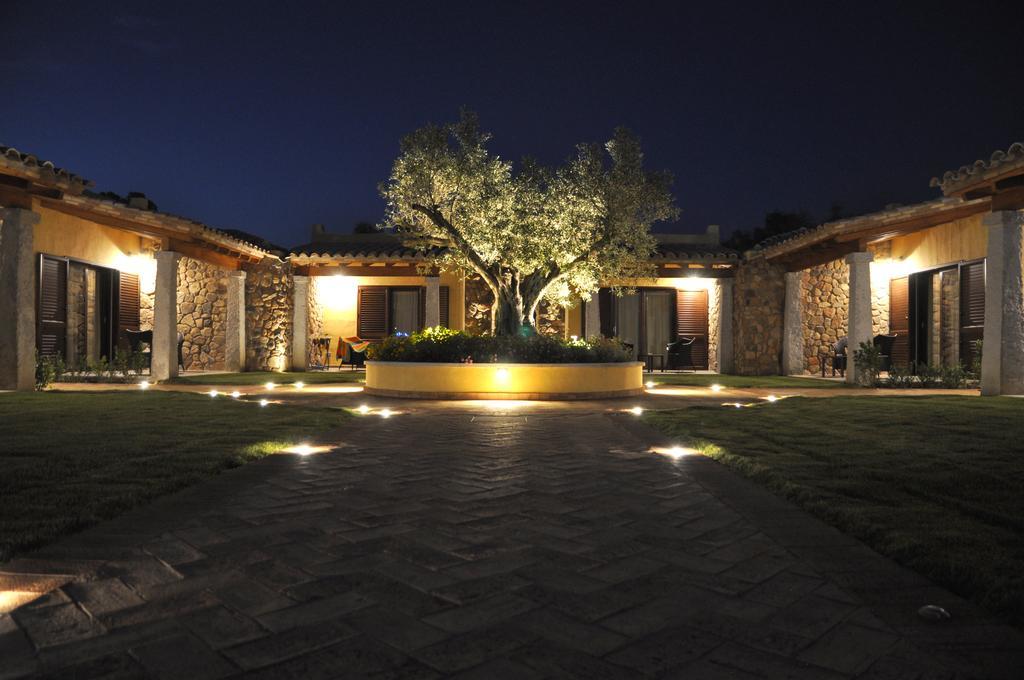 Le Anfore Hotel Villasimius Exterior photo